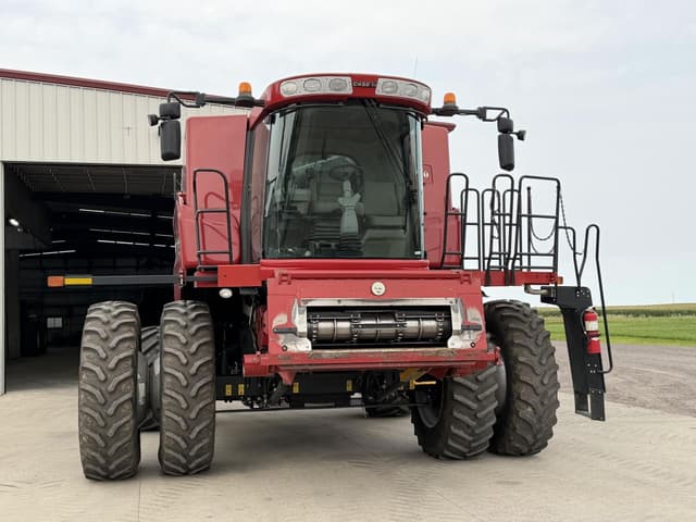 Image of Case IH 7120 equipment image 2