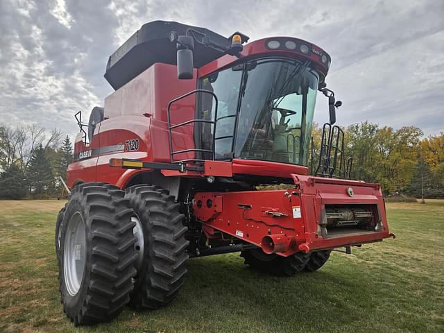 Image of Case IH 7120 equipment image 3