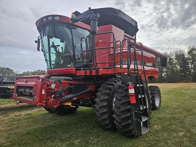 Image of Case IH 7120 equipment image 1