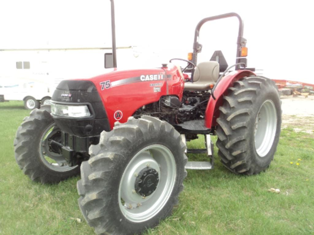 Main image Case IH Farmall 75A
