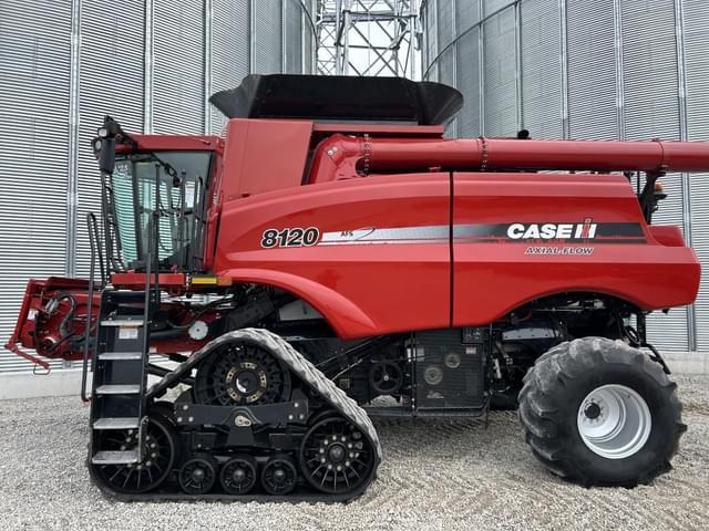 Image of Case IH 8120 equipment image 2
