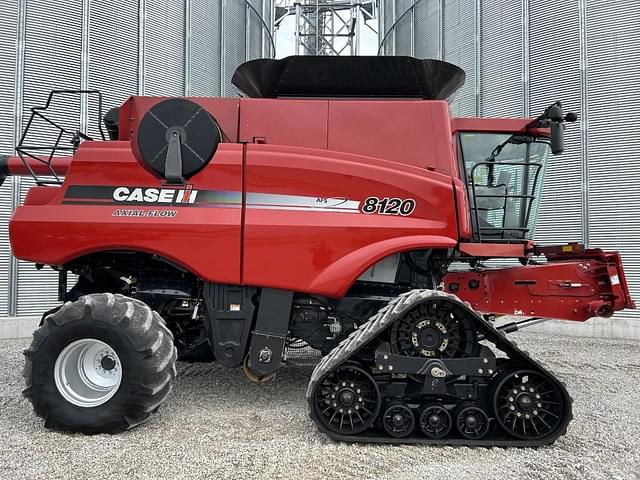 Image of Case IH 8120 equipment image 3