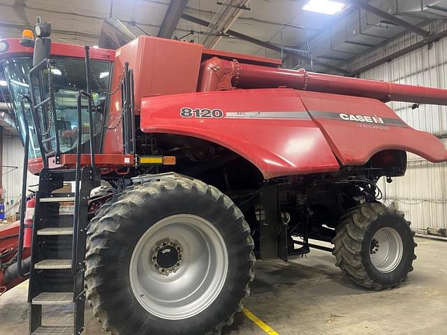 Image of Case IH 8120 equipment image 3