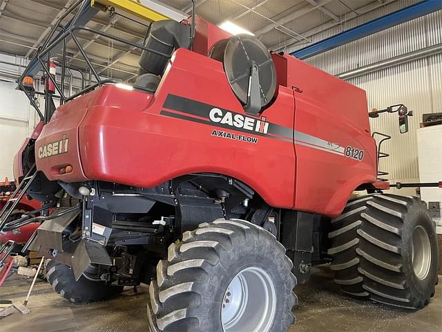 Image of Case IH 8120 equipment image 2