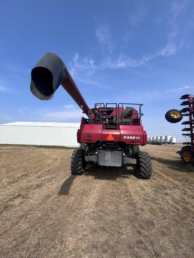 Image of Case IH 8120 equipment image 4
