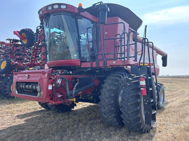 Image of Case IH 8120 equipment image 2