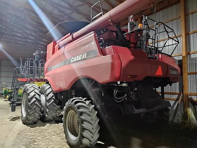 Image of Case IH 8120 equipment image 1