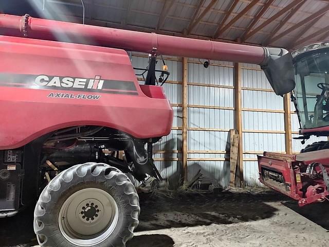 Image of Case IH 8120 equipment image 2