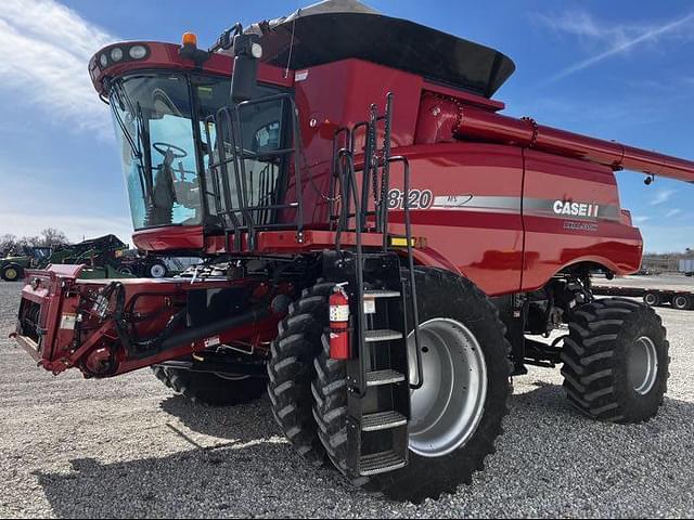 Image of Case IH 8120 equipment image 1