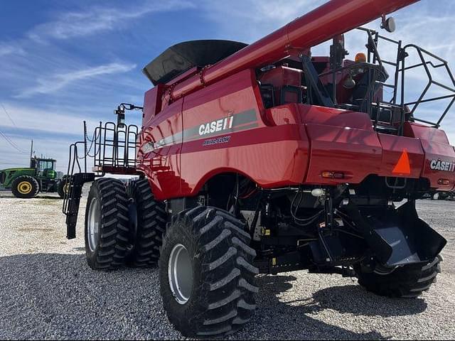 Image of Case IH 8120 equipment image 3