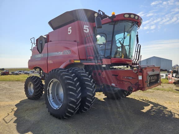 Image of Case IH 8120 equipment image 1