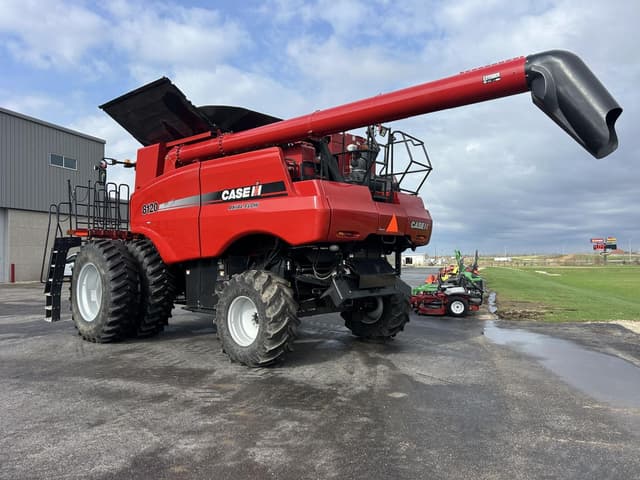 Image of Case IH 8120 equipment image 2