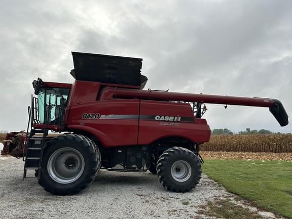Image of Case IH 8120 equipment image 1
