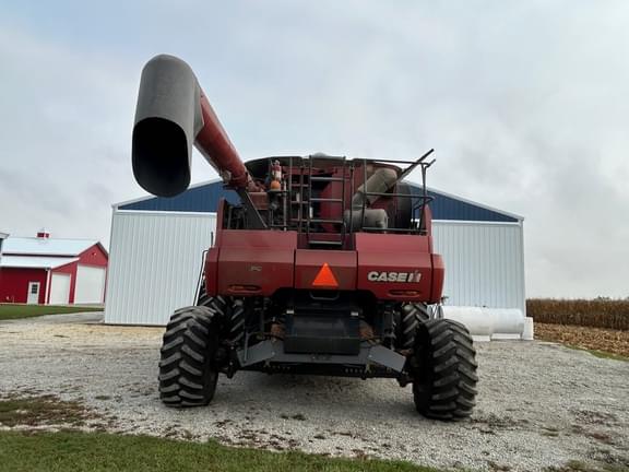 Image of Case IH 8120 equipment image 4