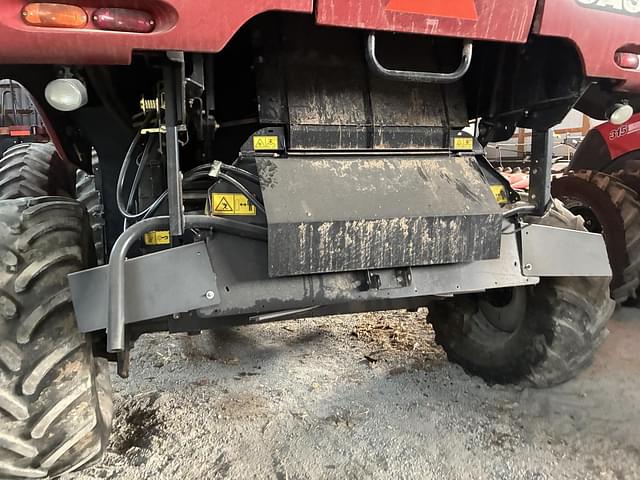 Image of Case IH 8120 equipment image 4