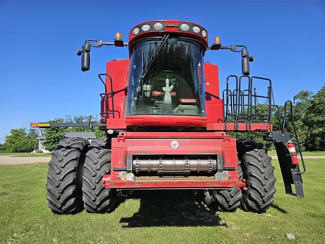 Image of Case IH 8120 equipment image 2