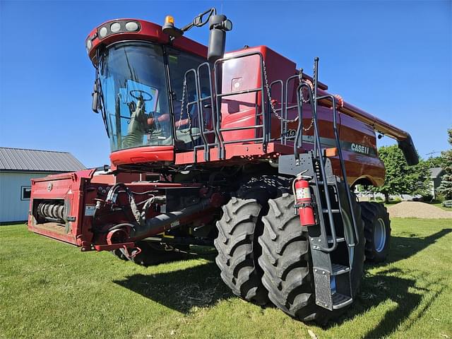 Image of Case IH 8120 equipment image 3