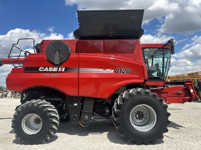 Image of Case IH 8120 equipment image 3