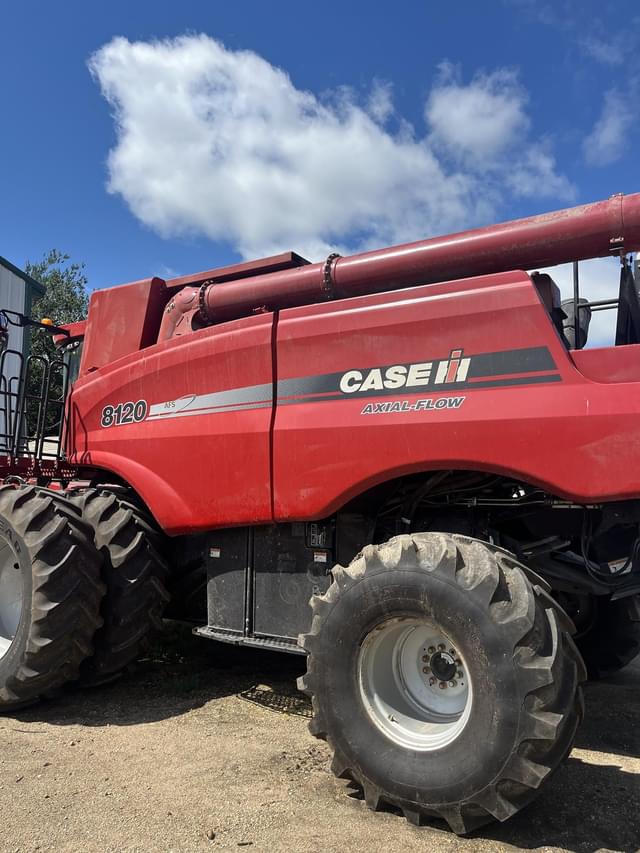 Image of Case IH 8120 equipment image 2