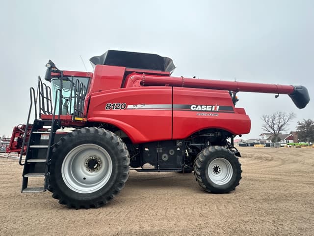 Image of Case IH 8120 equipment image 4