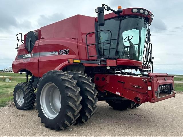 Image of Case IH 8120 equipment image 2