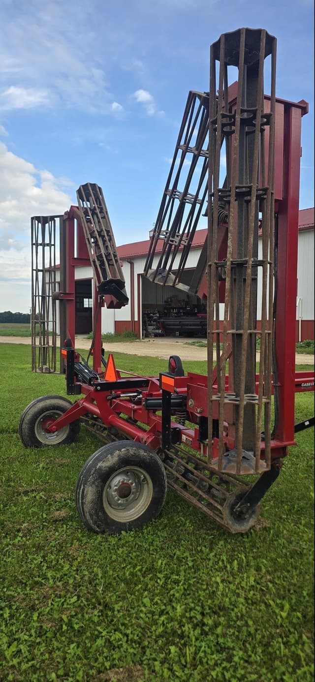 Image of Case IH Crumbler 110 equipment image 4