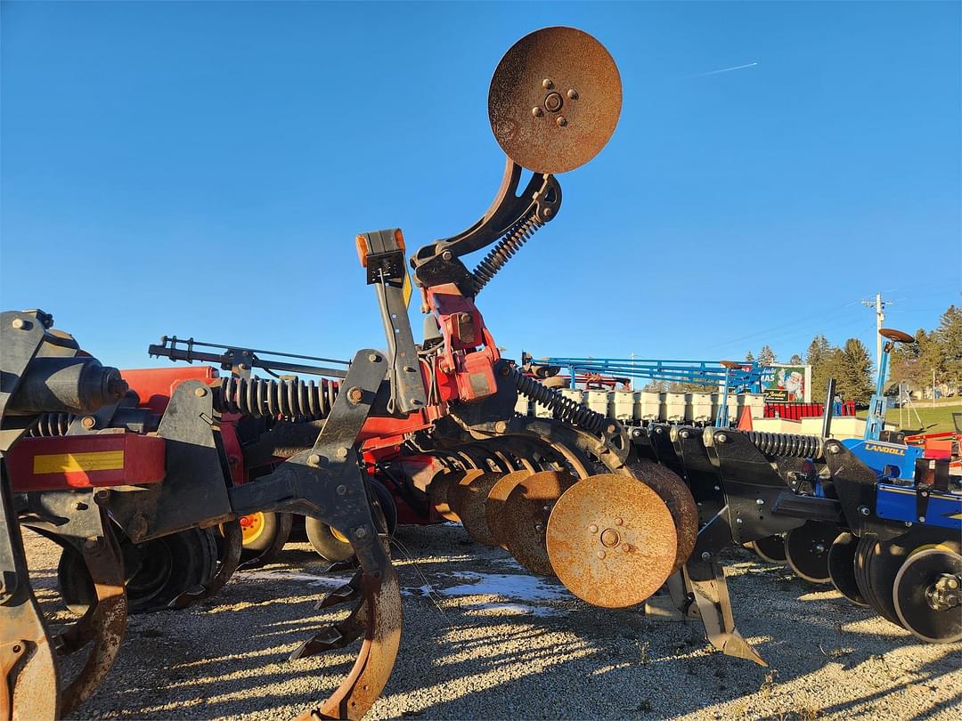 Image of Case IH Ecolo-Tiger 870 Image 1