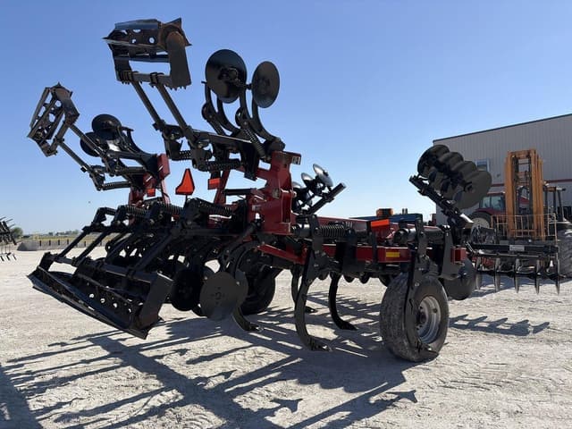 Image of Case IH Ecolo-Tiger 870 equipment image 2