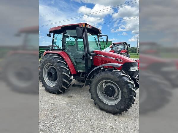 Image of Case IH Farmall 105U equipment image 1
