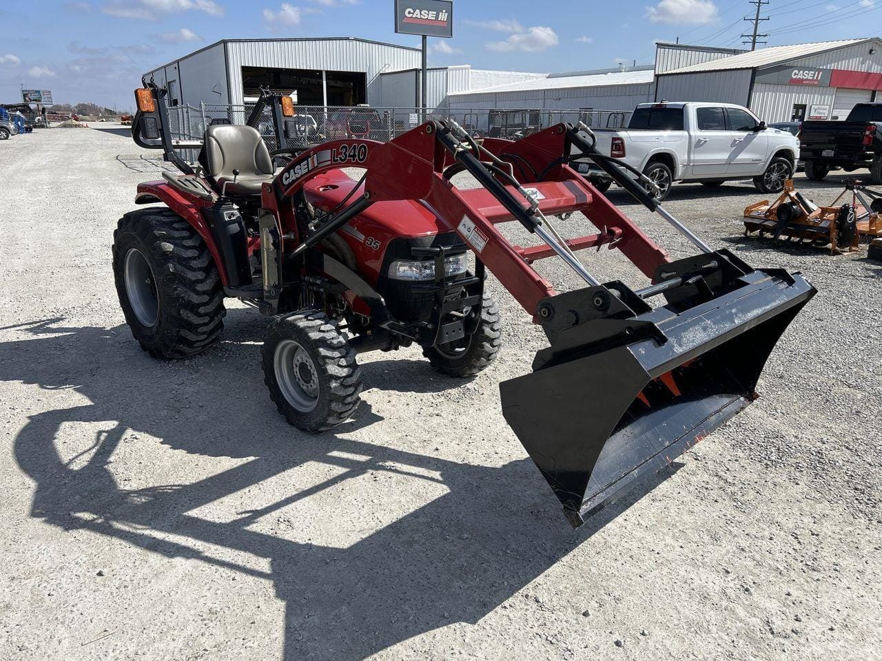 2011 Case IH Farmall 35 Equipment Image0