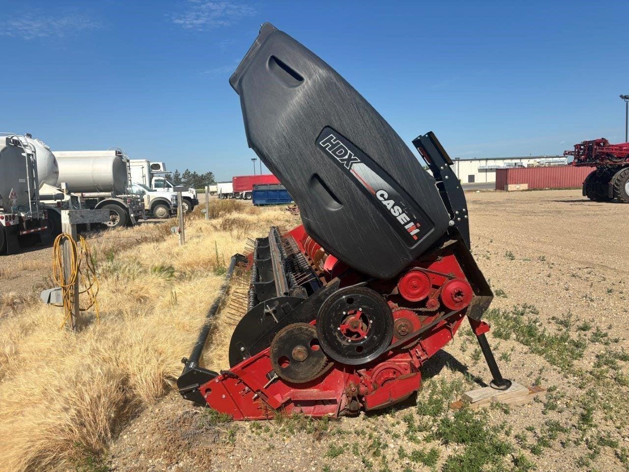 2011 Case IH HDX182 Equipment Image0