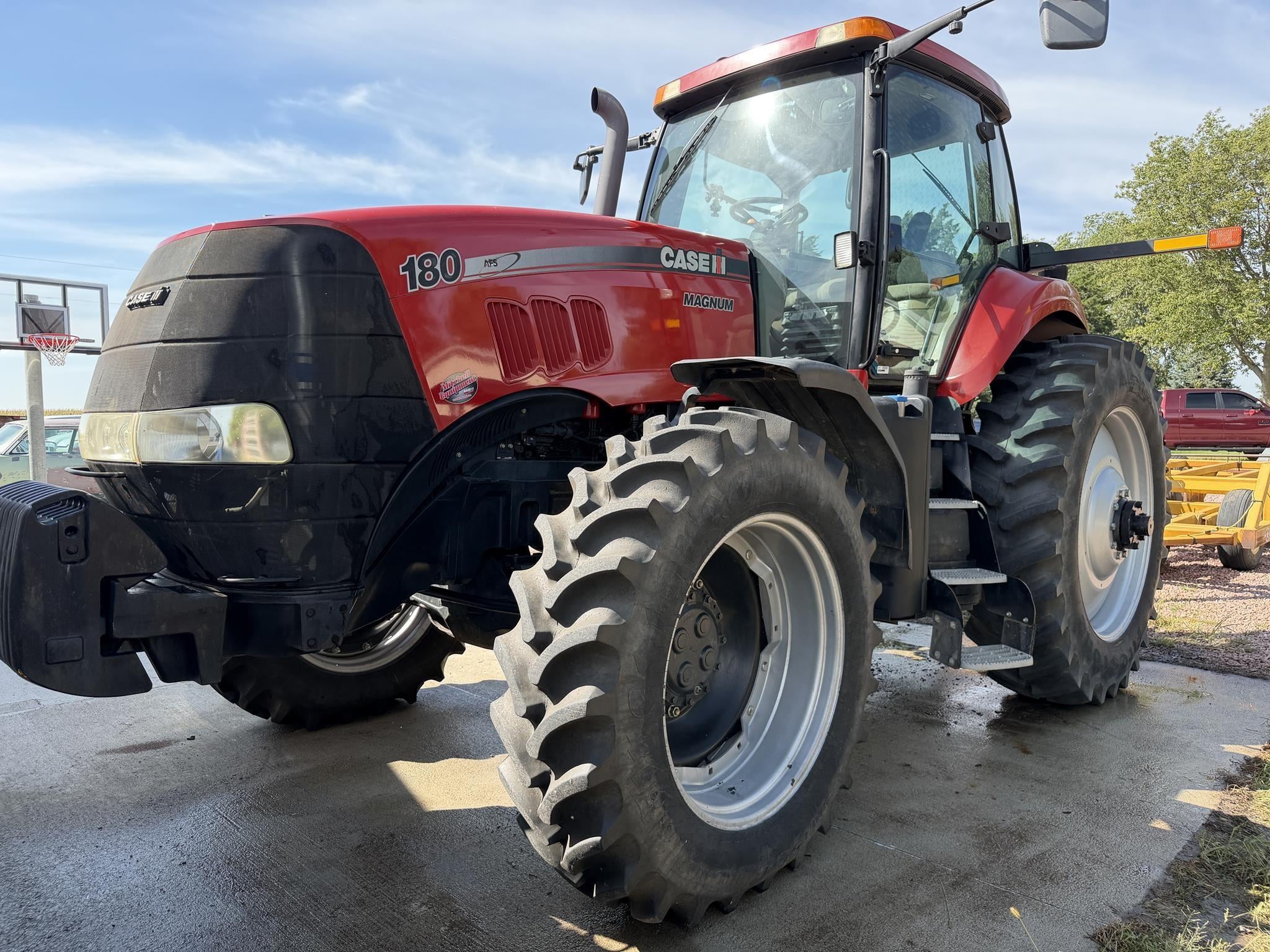 2011 Case IH Magnum 180 Equipment Image0