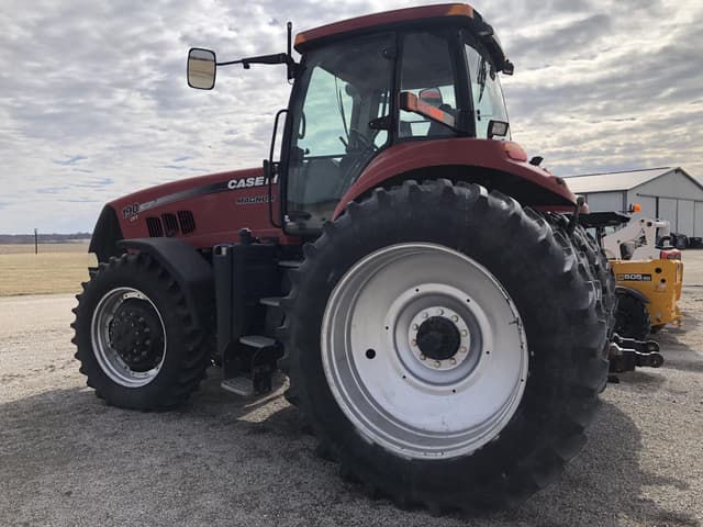Image of Case IH Magnum 190 equipment image 4