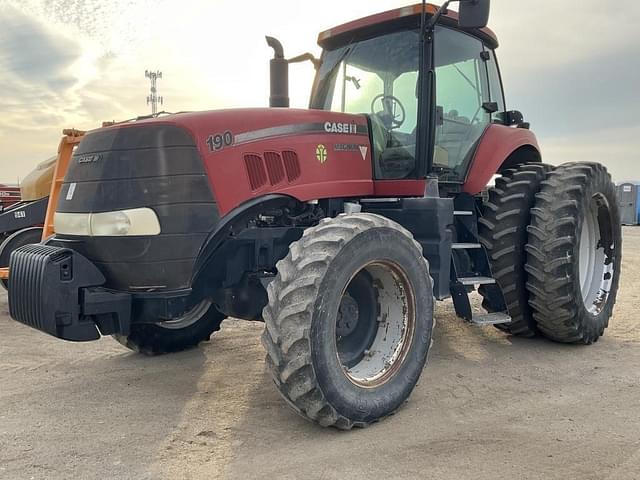 Image of Case IH Magnum 190 equipment image 2