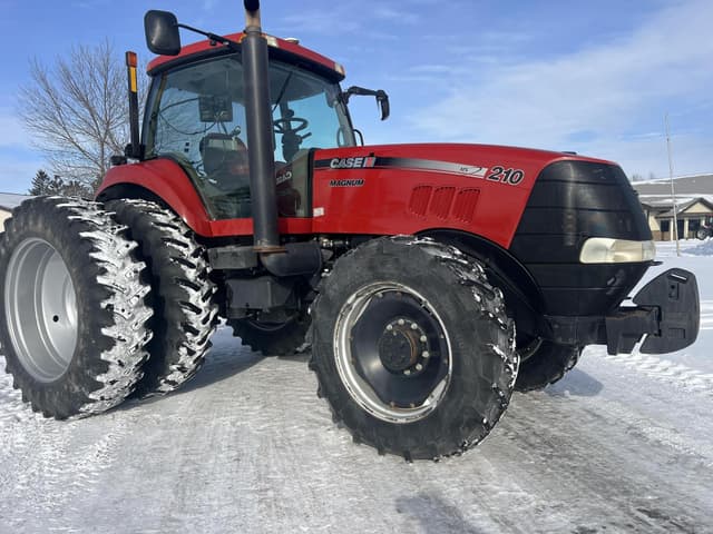 Image of Case IH Magnum 210 equipment image 2