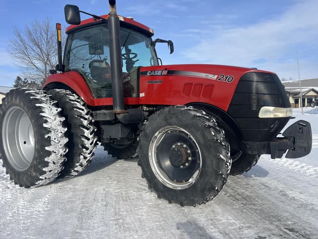 Image of Case IH Magnum 210 equipment image 2