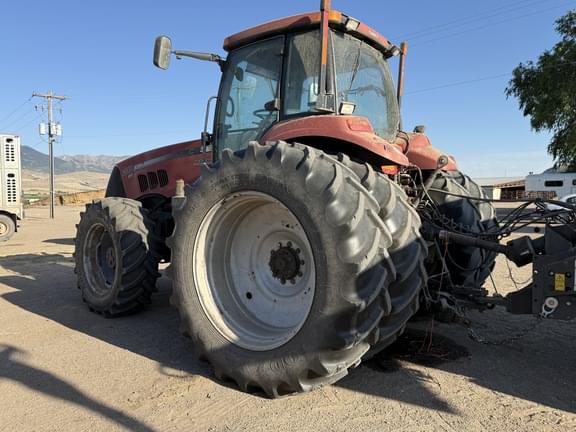 Image of Case IH Magnum 210 equipment image 2