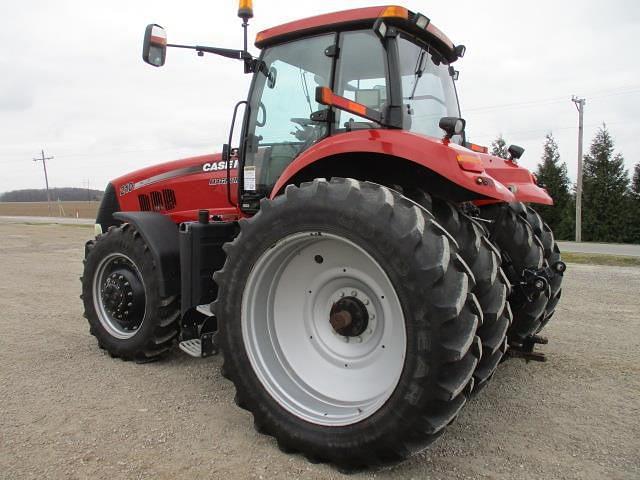 Image of Case IH Magnum 210 equipment image 4