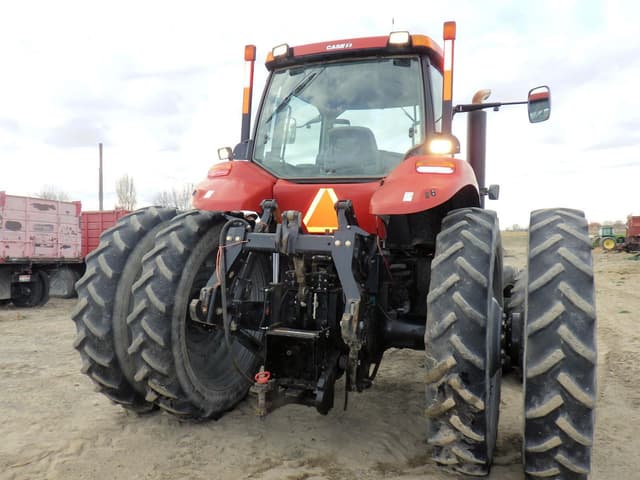 Image of Case IH Magnum 215 equipment image 4