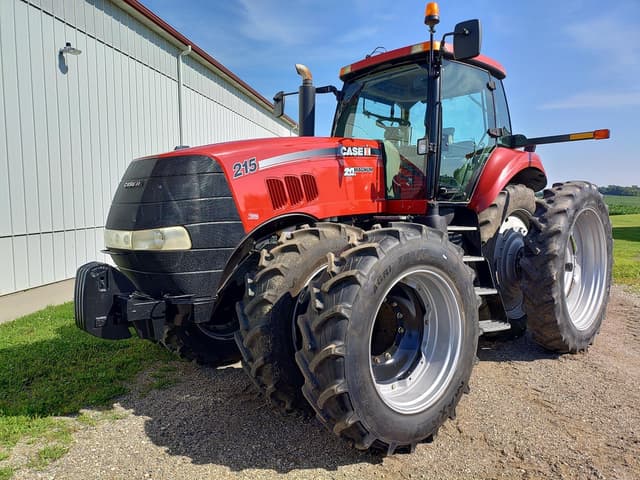 Image of Case IH Magnum 215 equipment image 1