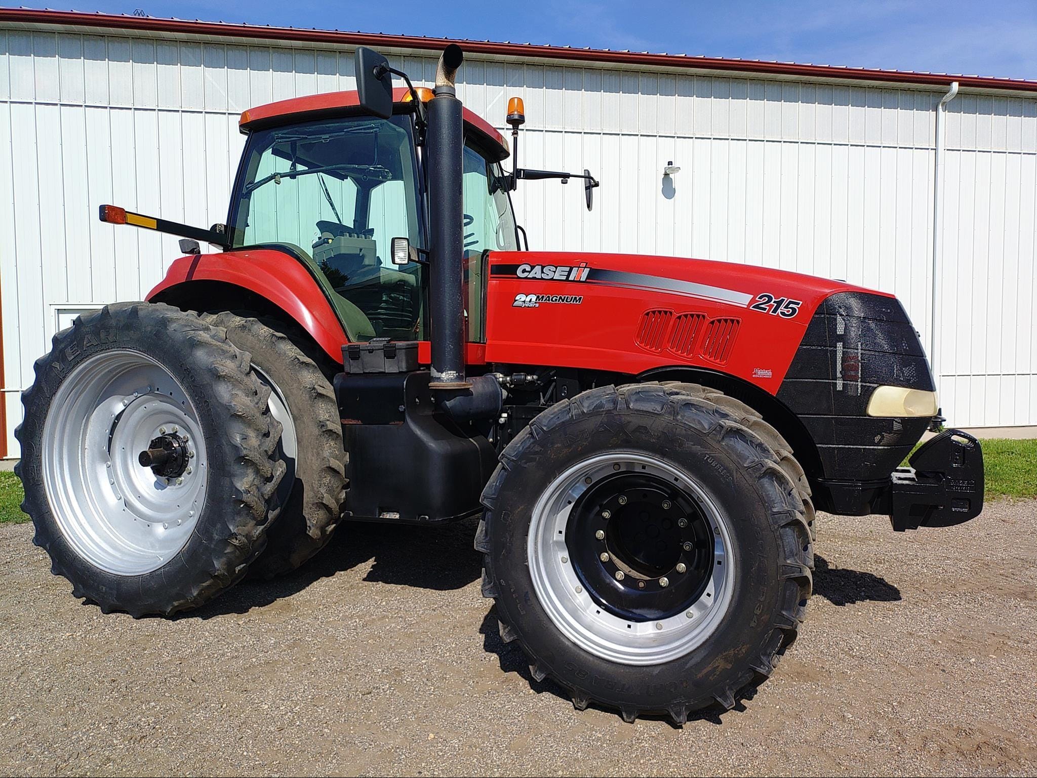 2011 Case IH Magnum 215 Equipment Image0