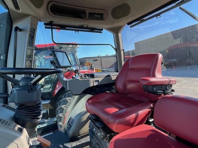 Image of Case IH Magnum 235 equipment image 4