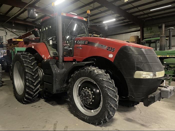 Image of Case IH Magnum 235 Primary image