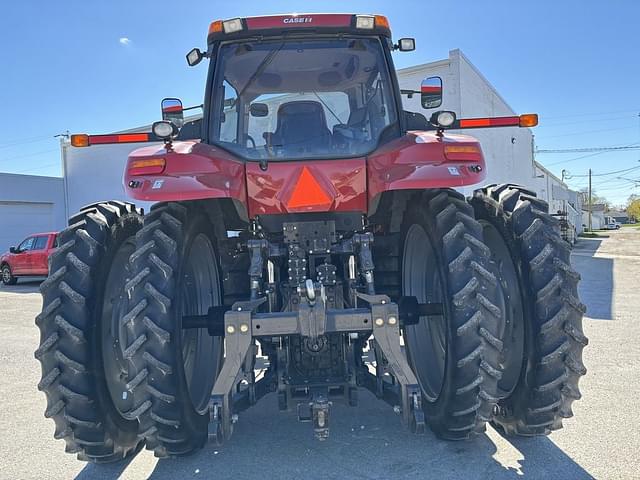 Image of Case IH Magnum 235 equipment image 3