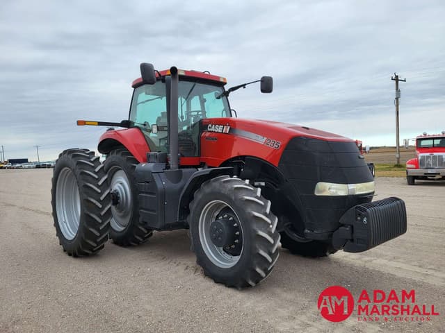 Image of Case IH Magnum 235 equipment image 1