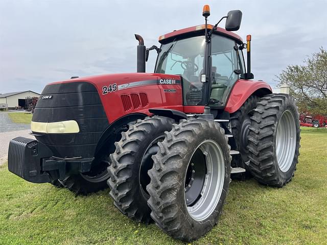 Image of Case IH Magnum 245 equipment image 2