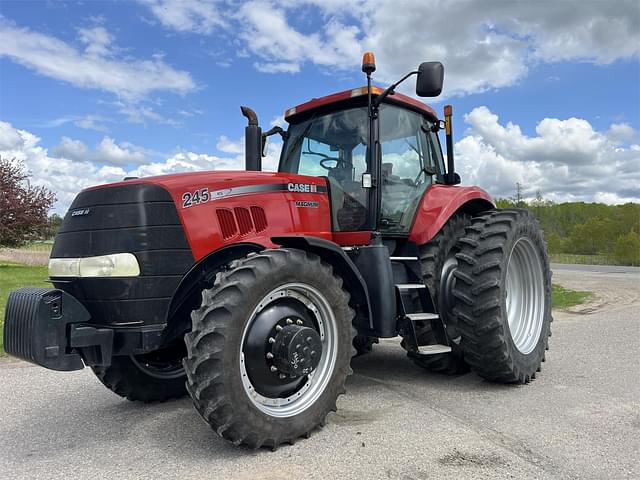 Image of Case IH Magnum 245 equipment image 4