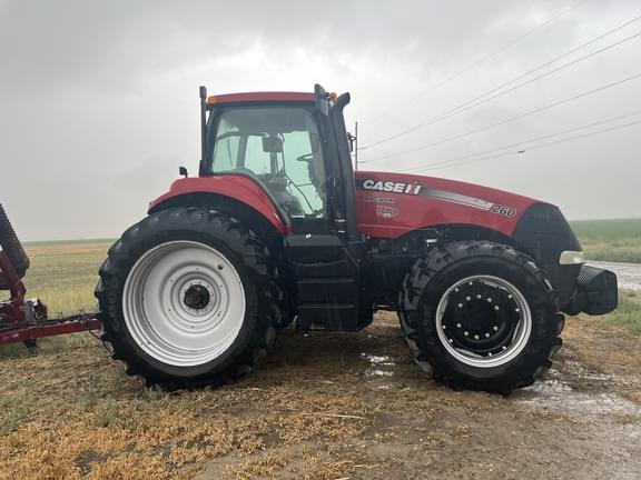 Image of Case IH Magnum 260 equipment image 3