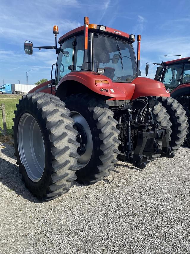 Image of Case IH Magnum 260 equipment image 1