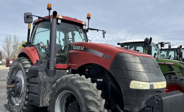 Image of Case IH Magnum 260 equipment image 1